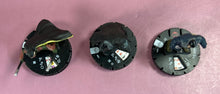 Load image into Gallery viewer, DC HeroClix Batman 2013 Lot of 3 Figures - Robin, Batman, Penguin Thug
