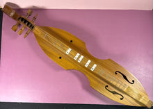 Load image into Gallery viewer, Vintage Bill Davis 5-String Mountain Dulcimer Walnut Fiddle Hourglass Shape
