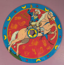 Load image into Gallery viewer, Vintage 1950s Roy Rogers &amp; Trigger Bicycle Signal Siren Hub Caps (Pair)
