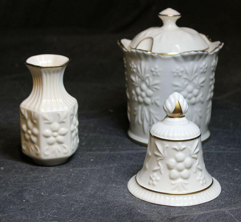 Decorative Aynsley Camellia Miscellaneous Chinaware Lot