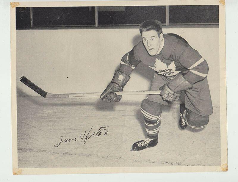 1945-54 Quaker Oats Tim Horton Rookie 8 x 10 Photo