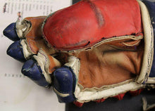Load image into Gallery viewer, Vintage Cooper Canada 9 Hockey Gloves
