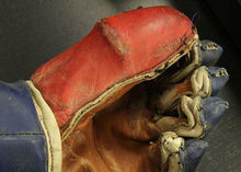 Load image into Gallery viewer, Vintage Cooper Canada 9 Hockey Gloves
