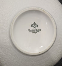 Load image into Gallery viewer, Vintage Porcelain Lidded Tureen - Classic Rose by Rosenthal Group - Germany

