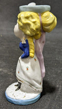 Load image into Gallery viewer, RARE - Porcelain Figurines - Open Tops - Oscar Wilde &amp; A Lady
