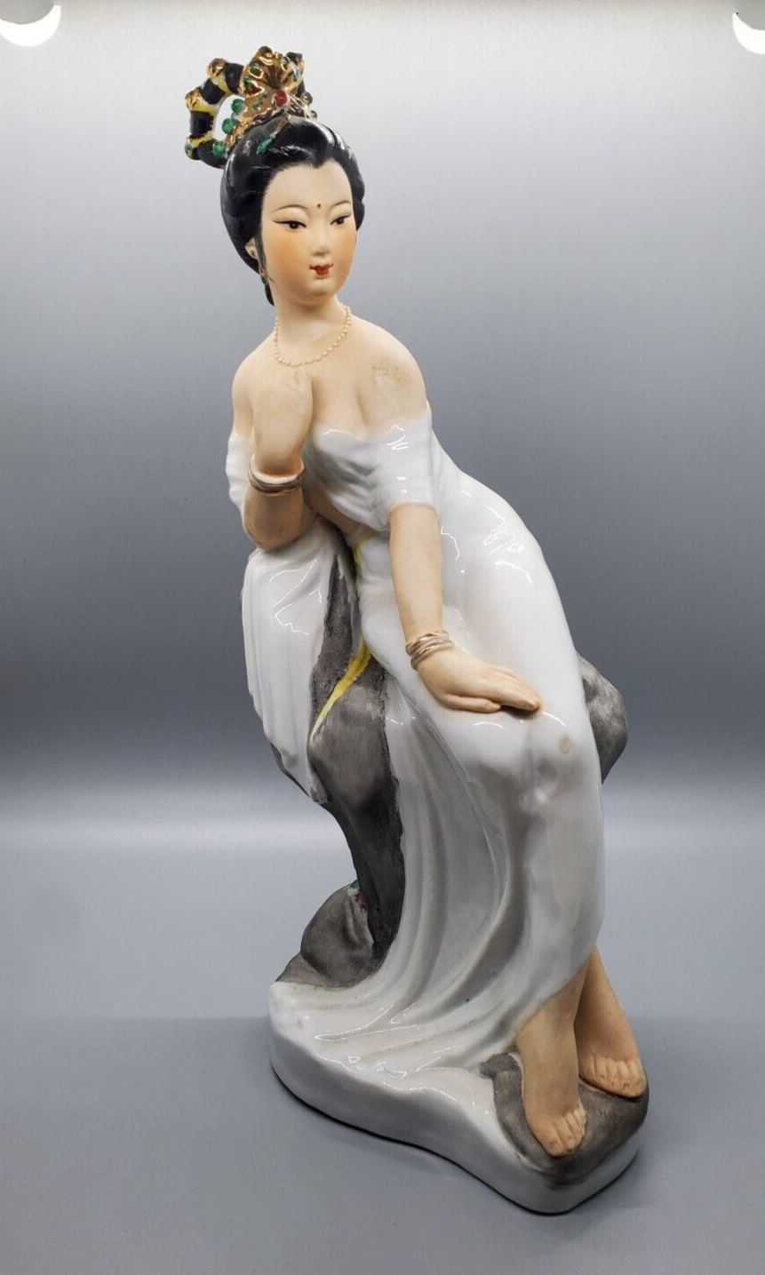 Vintage Provocative Asian Woman Sitting Figurine - Falling Gown