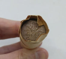 Load image into Gallery viewer, 1953 Canadian Pennies (50 coins per roll) 2 rolls
