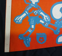 Load image into Gallery viewer, Minnesota Kicks - NASL North American Soccer League 30&quot; Pennant
