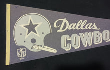 Load image into Gallery viewer, 1967s Dallas Cowboys Single Bar - NFL National Football League 30&quot; Grey Pennant
