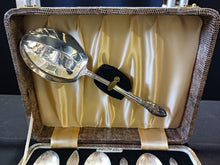 Load image into Gallery viewer, Bedford Plate Silver Plate Spoon Set In Fitted Canteen
