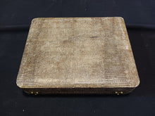 Load image into Gallery viewer, Bedford Plate Silver Plate Spoon Set In Fitted Canteen
