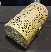 Load image into Gallery viewer, Vintage Brass Storage Box
