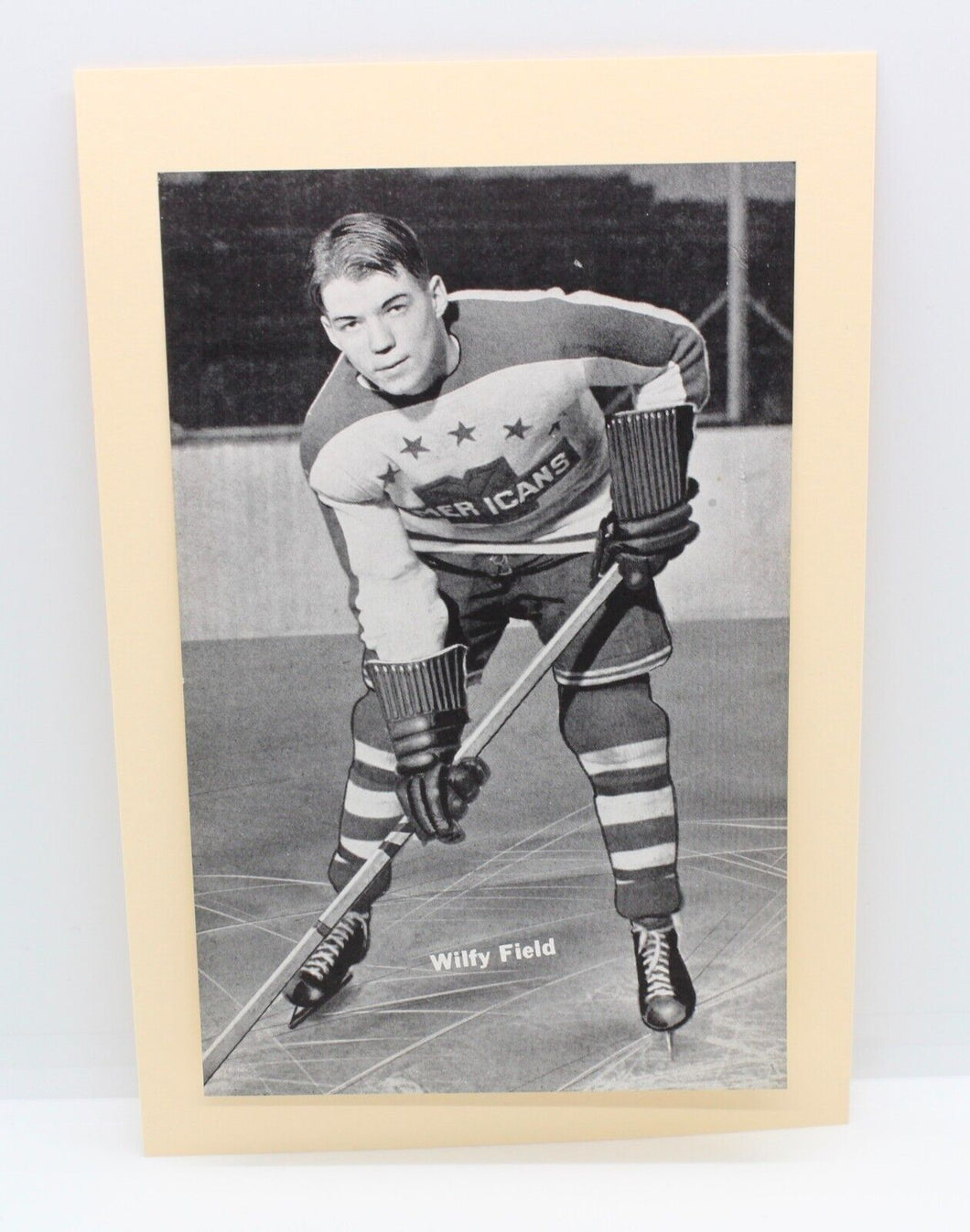 1934-43 Group One Wilfy Field NY Rangers Beehive