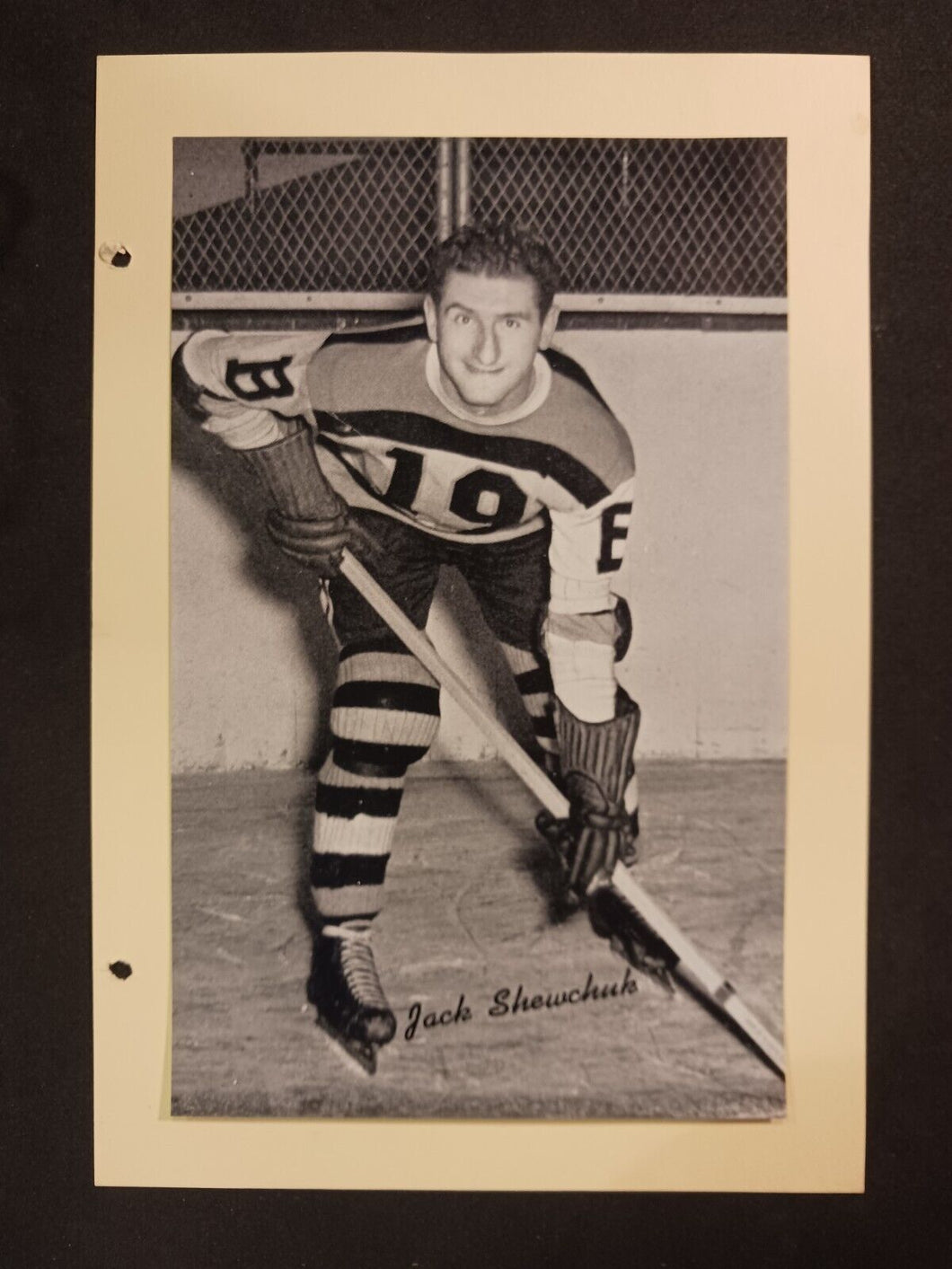 1934-43 Group I Jack Shewchuk Boston Bruins Beehive