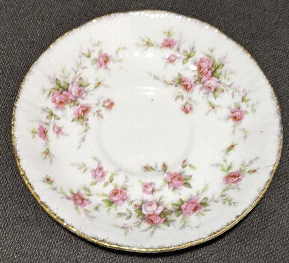PARAGON - Victoriana Rose - Bone China Saucer