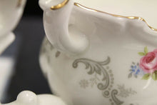 Load image into Gallery viewer, Royal Albert Tranquility Pattern Gravy Boat &amp; Saucer
