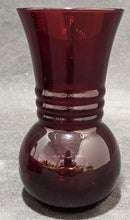 Load image into Gallery viewer, Vintage Cranberry Glass Decanter With 4 Stemless Glasses
