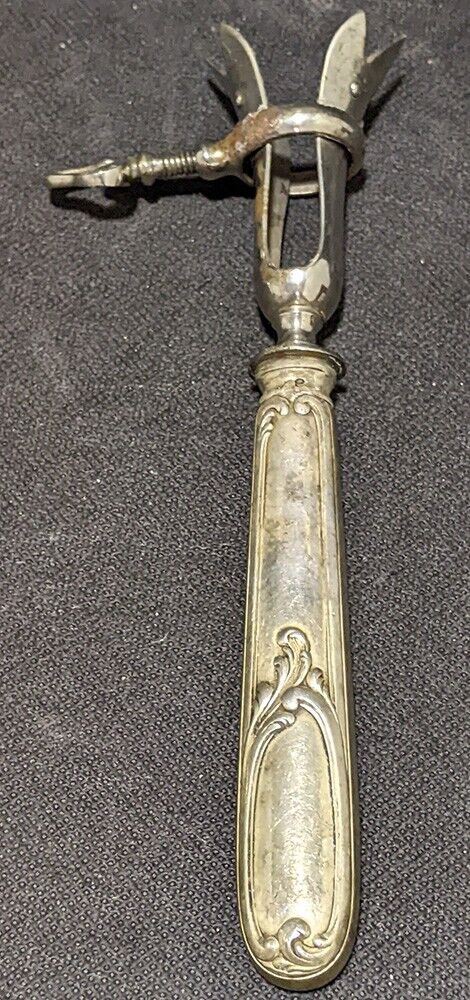 Silver Plate Handle Shank Bone Holder - Believe To Be Christofle