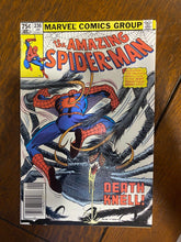 Load image into Gallery viewer, 1982 Marvel Comics The Amazing Spider-Man Issue 236 Canadian Price Variant
