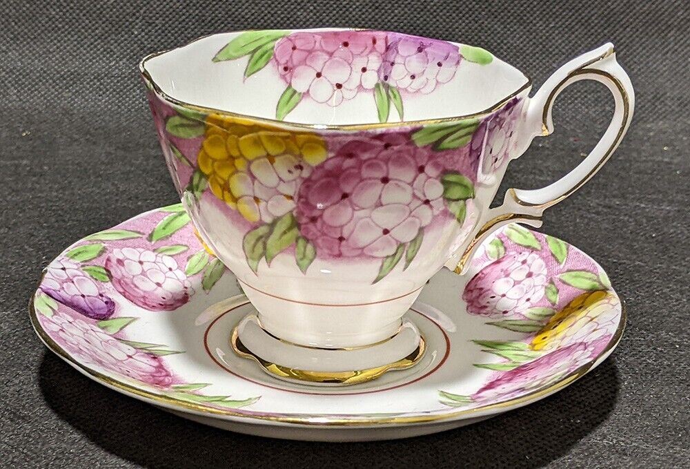 ROYAL ALBERT Bone China Tea Cup & Saucer Set - Candytuft - #2250