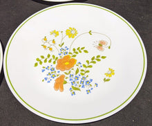 Load image into Gallery viewer, 4 Corelle -- Wildflower -- Dinner Plates
