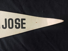 Load image into Gallery viewer, San Jose Earthquakes - NASL North American Soccer League 30&quot; Pennant
