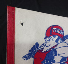 Load image into Gallery viewer, Tulsa Roughnecks - NASL North American Soccer League 30&quot; Pennant
