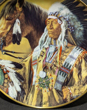 Load image into Gallery viewer, Pride of the Sioux - Collectors Plate by Paul Calle - Limited Edition
