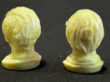 Load image into Gallery viewer, 1972 Colgate Hockey Heads X5 players Lot AA
