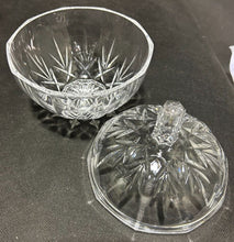 Load image into Gallery viewer, RCR Linea G Puro Cristallo Al Piombo Oltre 24% PbO Crystal Container
