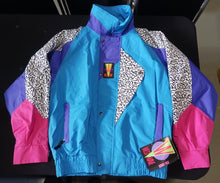 Load image into Gallery viewer, Vintage West Wave Gore-Tex Mens Jacket – Size Small
