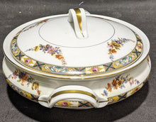 Load image into Gallery viewer, Royal Beyreuth - Bavaria - Round Covered Vegetable Dish - ROB83 - Discontinued

