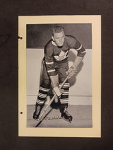 Load image into Gallery viewer, 1934-43 Group I Lex Chisholm Toronto Maple Leafs Beehive

