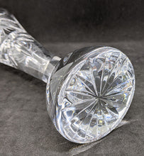 Load image into Gallery viewer, Beautiful Crystal Single Stem Vase - Unsigned
