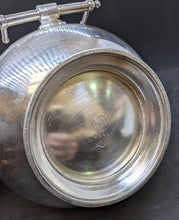 Load image into Gallery viewer, Vintage Meriden Silver Plated Butter Dish With Stand
