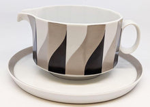 Load image into Gallery viewer, TAPIO WIRKKALA - Rosenthal - Mid Century Modern Gravy Boat With Underplate
