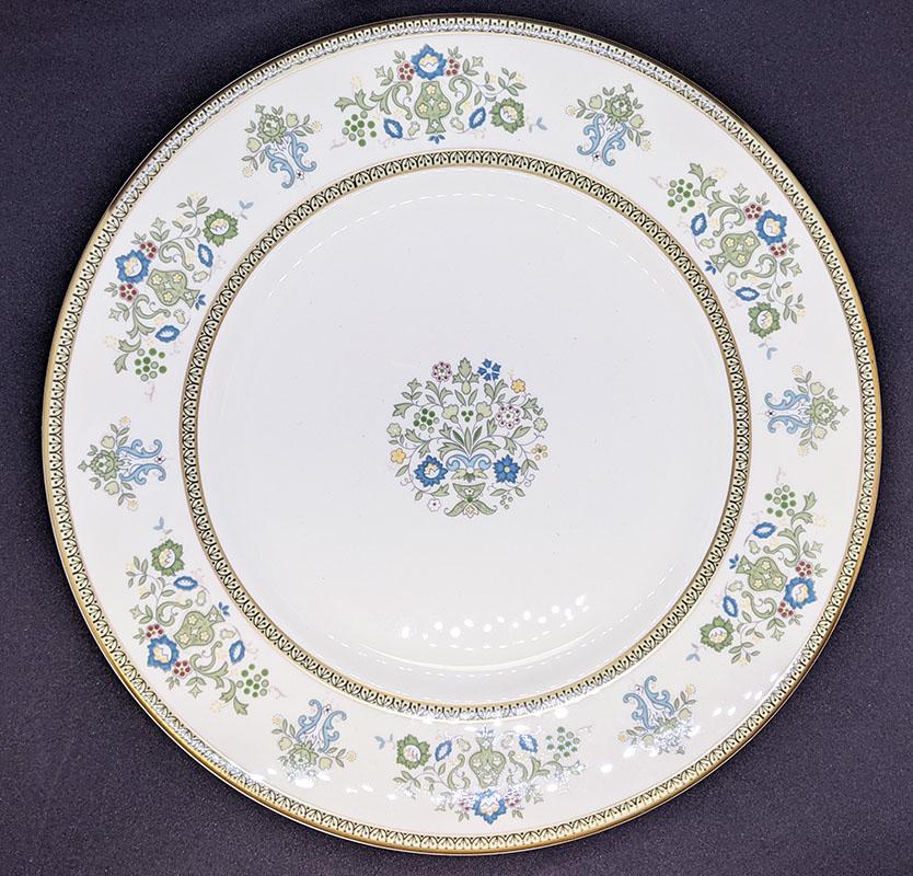 Pair of Minton Fine Bone China Henley Dinner Plates