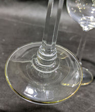 Load image into Gallery viewer, 4 Wide Gold Rimmed / Adorned Wine Glasses
