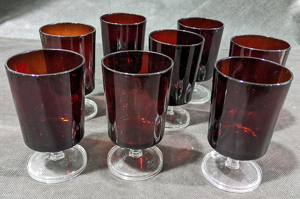 8 LUMINCARC - France - Cranberry to Clear Pedestal Glasses
