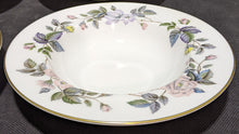 Load image into Gallery viewer, 4 Royal Worcester - June Garland - 1961 - Rim Soup Bowl
