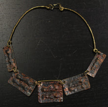 Load image into Gallery viewer, Vintage Brutalist Copper Choker Necklace
