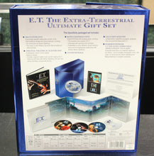 Load image into Gallery viewer, E.T. The Extra Terrestrial Ultimate Gift Set
