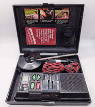 Load image into Gallery viewer, Vintage GE HELP Full-Power 40 Chanel 2-Way Emergency/Info CB Radio
