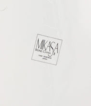 Load image into Gallery viewer, Mikasa Bone China -- Round Cake Plate -- Rosemead Pattern -- 11 3/4&quot;
